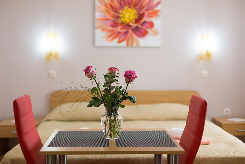Nadija Studio Apartmani クルク エクステリア 写真