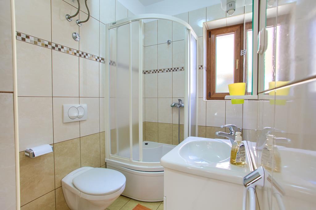 Nadija Studio Apartmani クルク エクステリア 写真