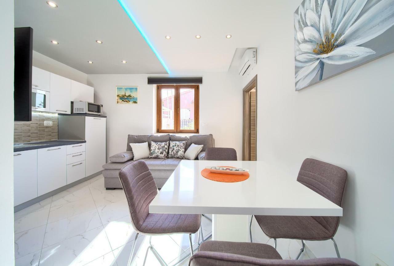 Nadija Studio Apartmani クルク エクステリア 写真